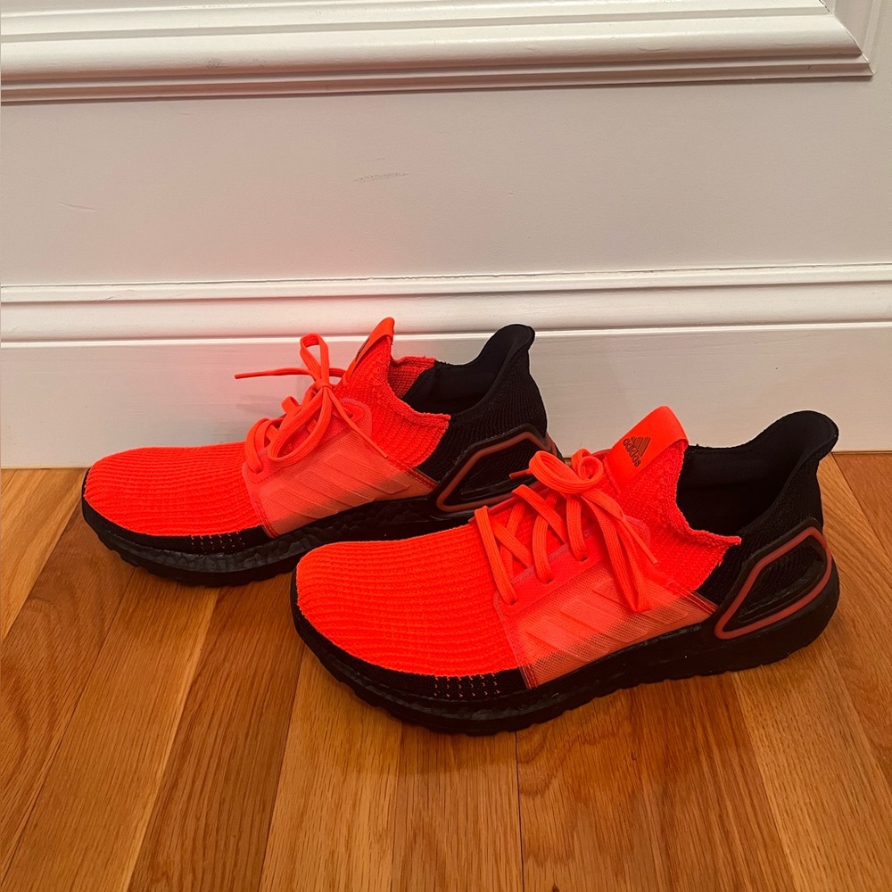 Adidas UltraBOOST 19